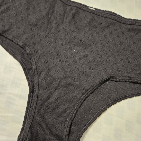 Trio of Women's Cheeky Panties Size XXL In White, Black And Burgundy - Picture 3 of 7